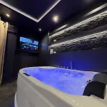 L'ecrin Beige - Immersive With Private Jacuzzi 아파트 *
